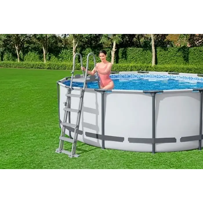 52/1.32 m Flip & Lock Havuz merdiveni