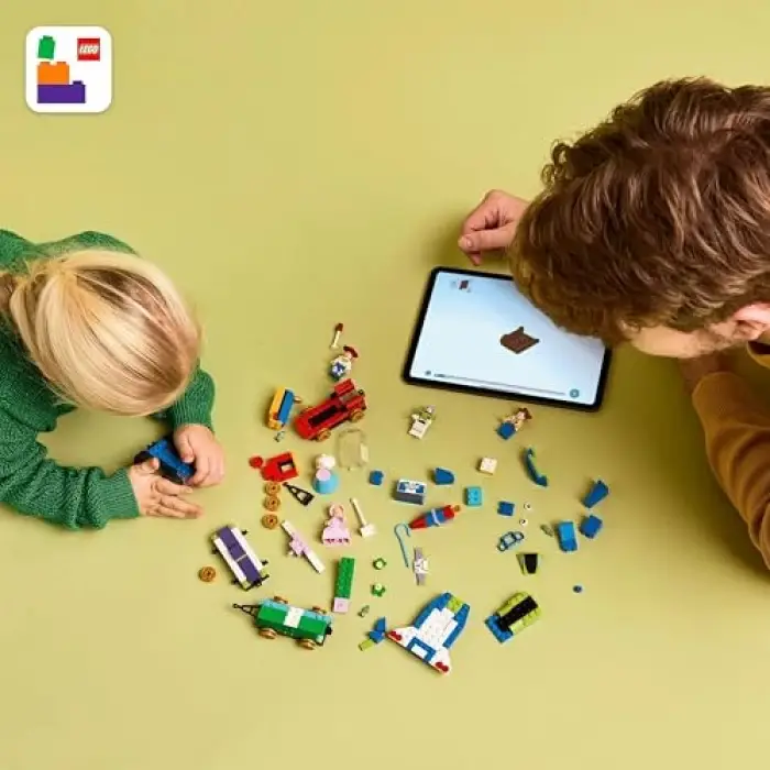 LEGO ǀ Disney ve Pixar Oyuncak Hikayesi Kutlama Treni ve RC Araba 43264