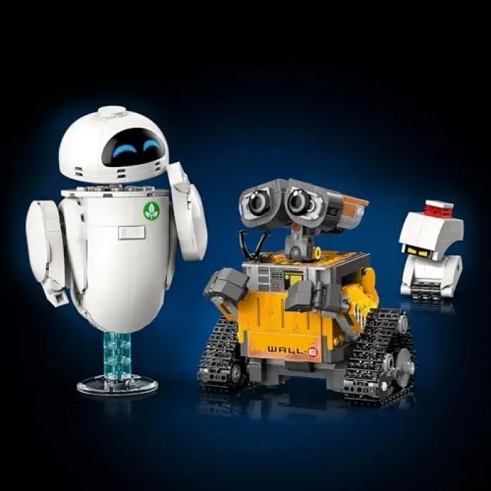 LEGO ǀ Disney ve Pixar WALL-E ve EVE 43279 | Film Sever Yetişkinler için Dekoratif ve Koleksiyonluk Animasyon Film Karakterleri Model Yapım Seti, Hediye Fikri (811 Parça)