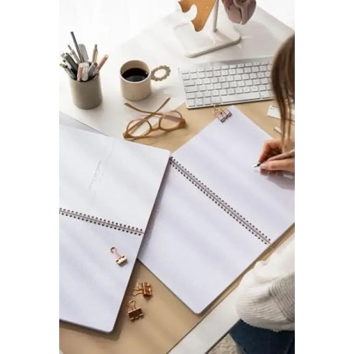 A4 Spiralli Karton Kapak 4’lü Set Çizgili Okul Defteri 80 yaprak, Ders Programlı