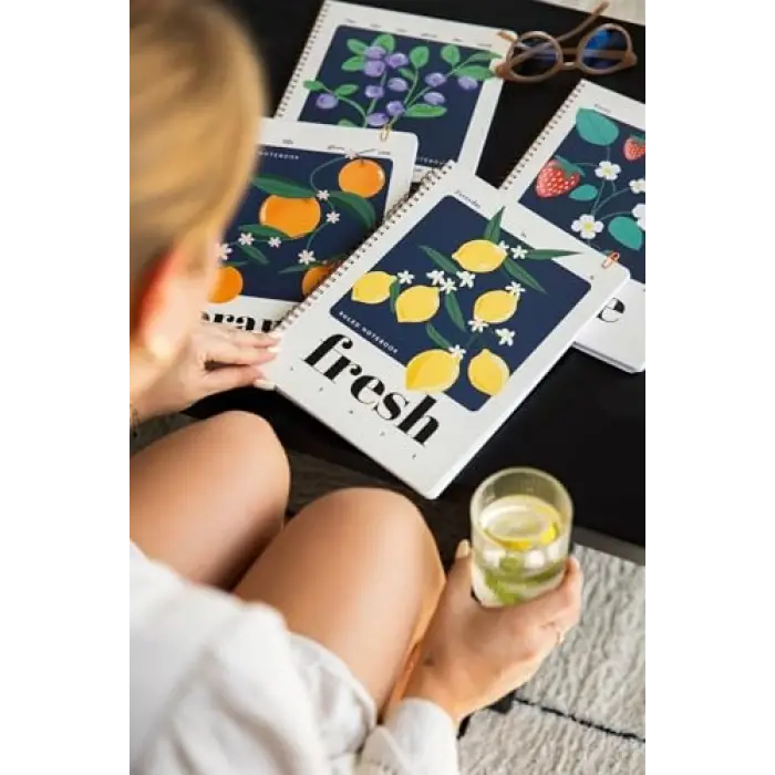 A4 Spiralli Karton Kapak 4’lü Set Çizgili Okul Defteri 80 yaprak, Ders Programlı