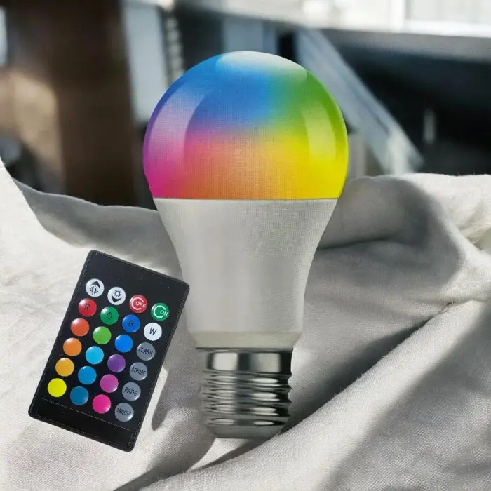 Akıllı LED Ampul, 16 Renk, 9 W, E27 Duy, Uzaktan Kumandalı