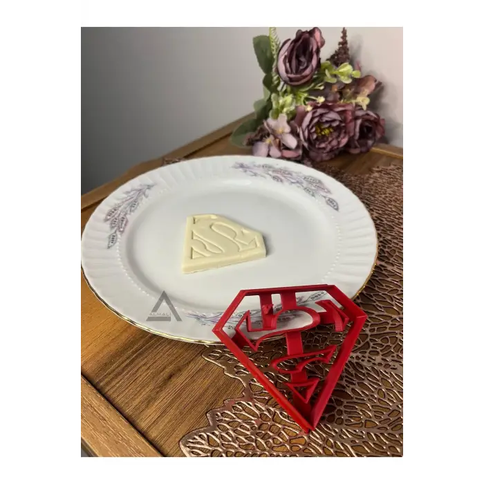 Almalı Süperman Kurabiye Kalıbı (Tekli)