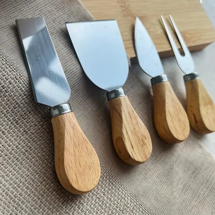 Bambu Saplı Peynir Bıçağı Seti, 4 Parça
