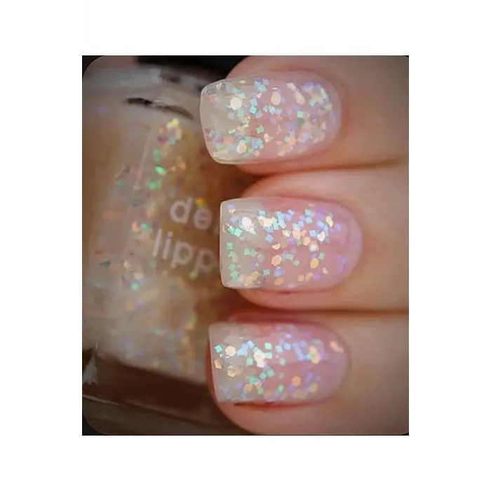 Beyaz Glitter Oje Tasarımı