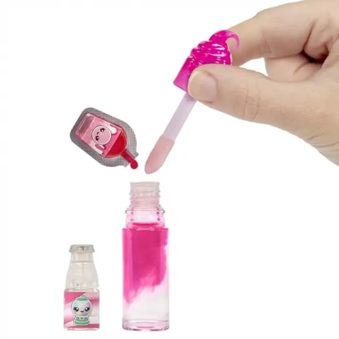 Bianca Bubblegum Bebeği ve Dudak Parlatıcısı