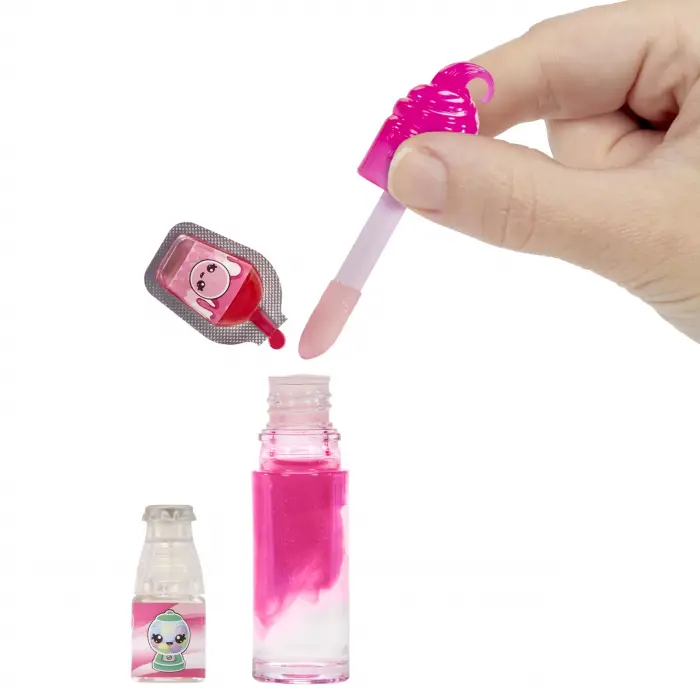 Bianca Bubblegum Bebeği ve Dudak Parlatıcısı