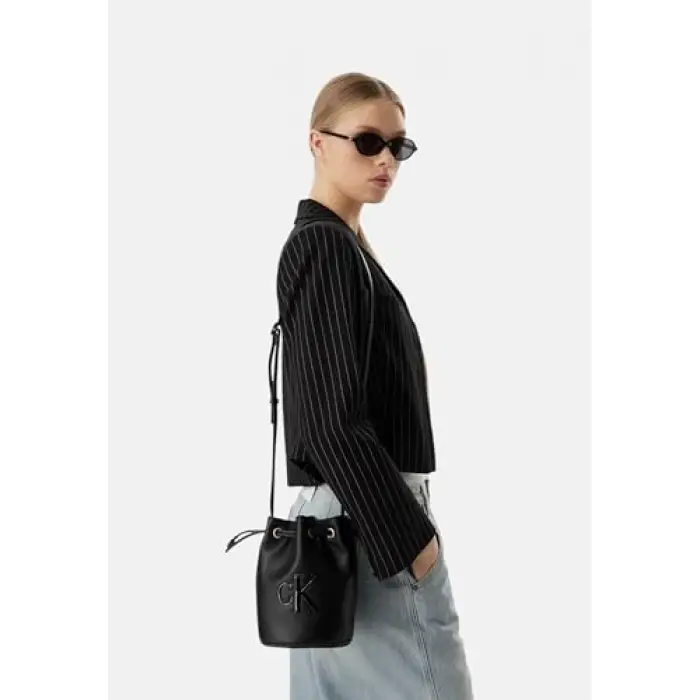 Bold CK Small Bucket Bag Çanta Kadın