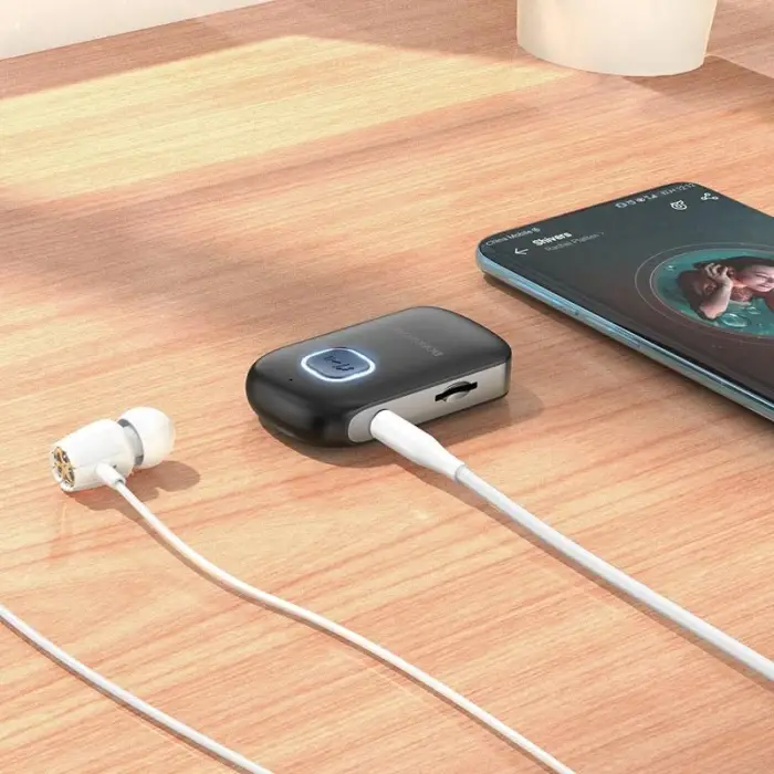 Borofone Wireless Bluetooth 5.0 3.5 mm Jack Aux Araç Ses Aktarım Kiti Adaptör Bluetooth Çevirici Araba Hoparlör Kulaklık için Taşınabilir Kablosuz Ses Araç Kitleri Adaptörü BC42