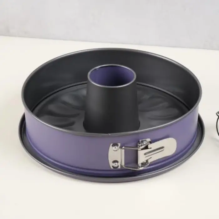 Borulu Kek Kalıbı Mor 26 cm