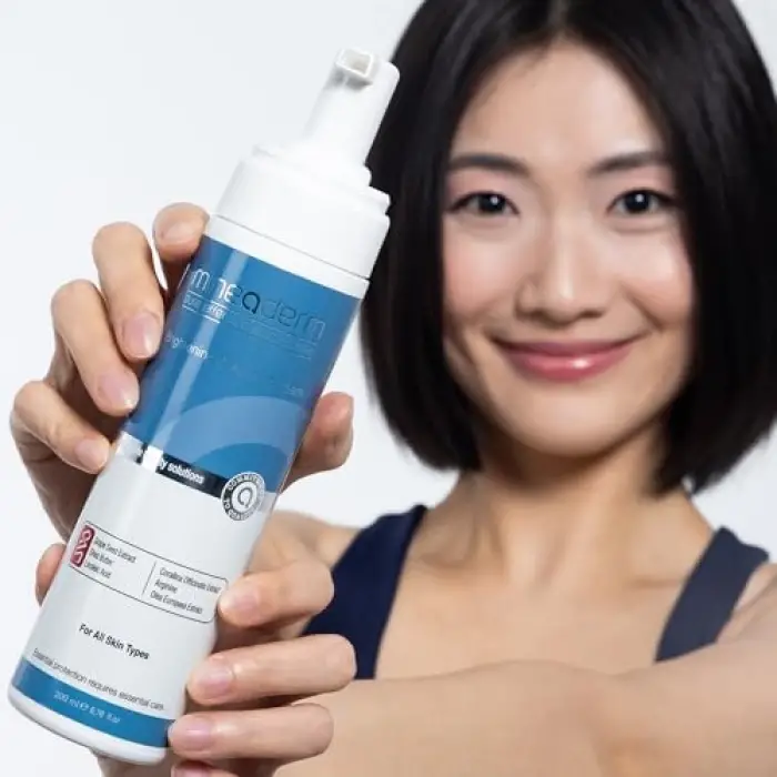 Brightening Cleansing Köpük 200 ml