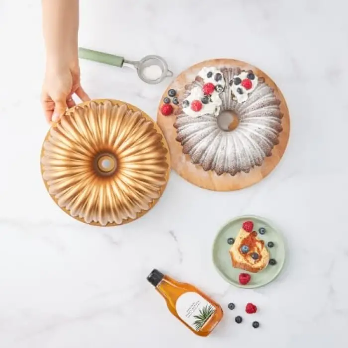 Cake Pro Dilimli Gold Döküm Kek Kalıbı