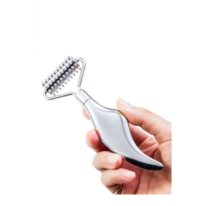 Çelik tırtıklı Face Roller yüz masaj aleti