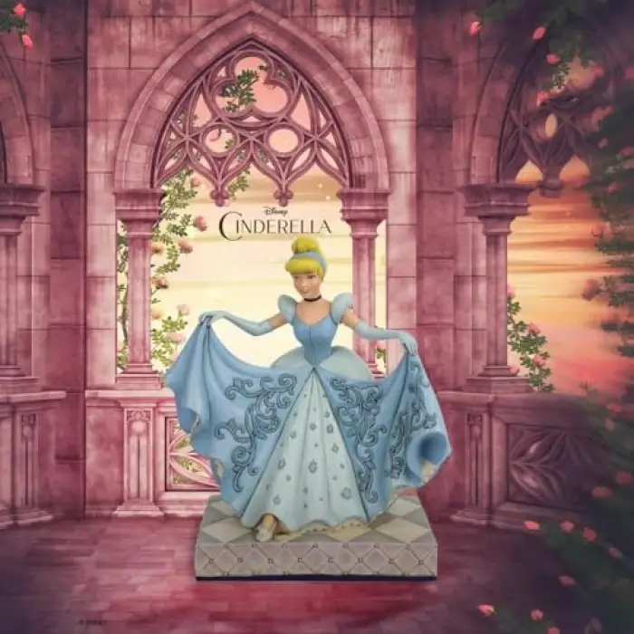 Cinderella dekoratif figürü, çok renkli