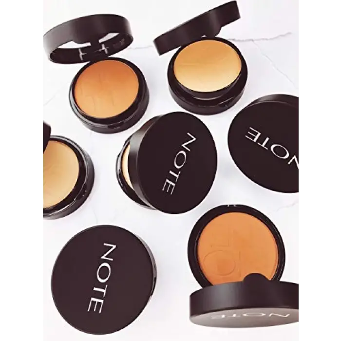 Cosmetics Lumınous Sılk Compact Powder Pudra No 04 Sand