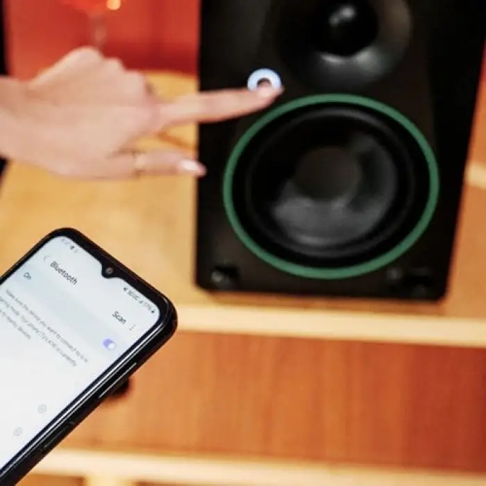 CR3.5BT Creative Reference Bluetooth Aktif 3.5 Stüdyo Monitörü (Siyah)