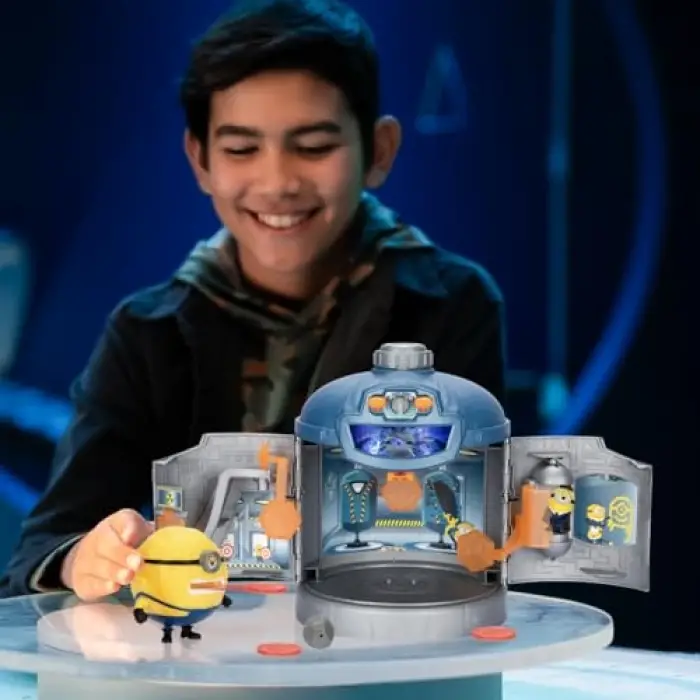 Despicable Me Sinema Dönüştürücü Sürpriz Oyun Seti