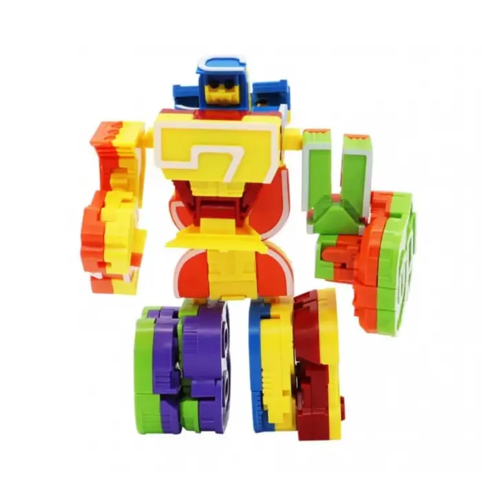 Dokuz Rakamına Dönüşen Oyuncak Robot