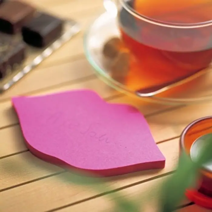 Dudak Yapışkanlı Not Kağıdı