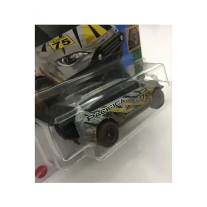 Hot Wheels Chrysler Pacifica Mud Studs-2023