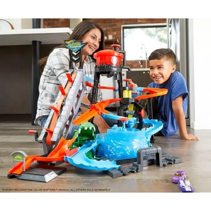 Hot Wheels DEV TİMSAH ARABA YIKAMA OYUN SETİ Hot Wheels Dev Timsah Araba Yıkama Oyun Seti FTB67 FTB67