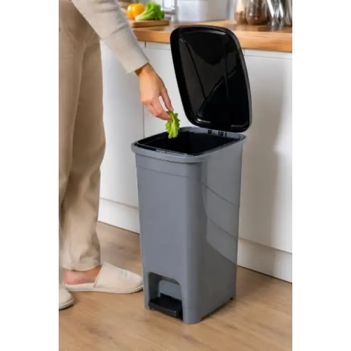 İç Kovalı Slim Pedallı Modern Çöp Kovası, Paslanmaz Çelik Görünümlü, 40 Litre