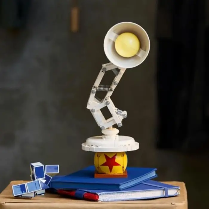 Ideas Disney Pixar Luxo Jr. 21357