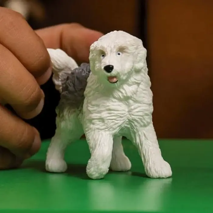 İngiliz Çoban Köpeği Oyuncak Figürü