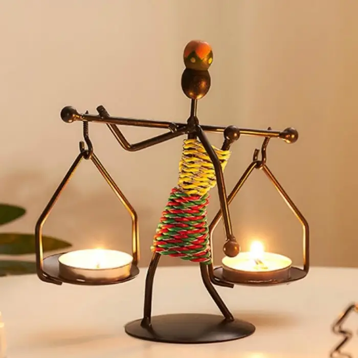 Kadın Figürlü Metal Ferforje Tealight Mumluk