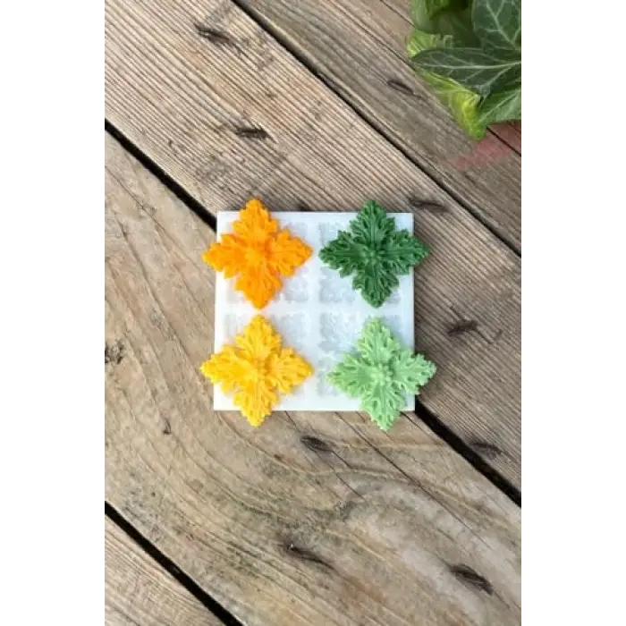Kar Tanesi Çiçeği Dörtlü Silikon Mum Kalıbı