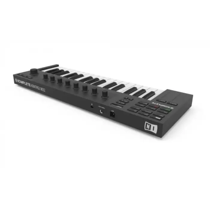 Komplete Kontrol M32 midi klavye kontrolörü