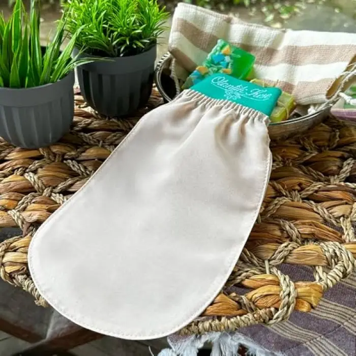 Lastikli Bej İpek Banyo Kesesi