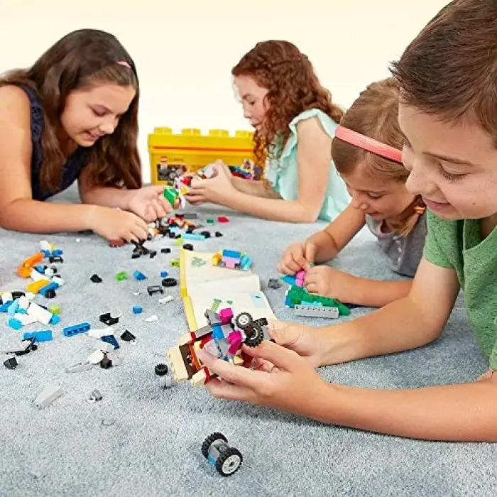 LEGO Classic Orta Boy Yaratıcı Yapım Kutusu 10696