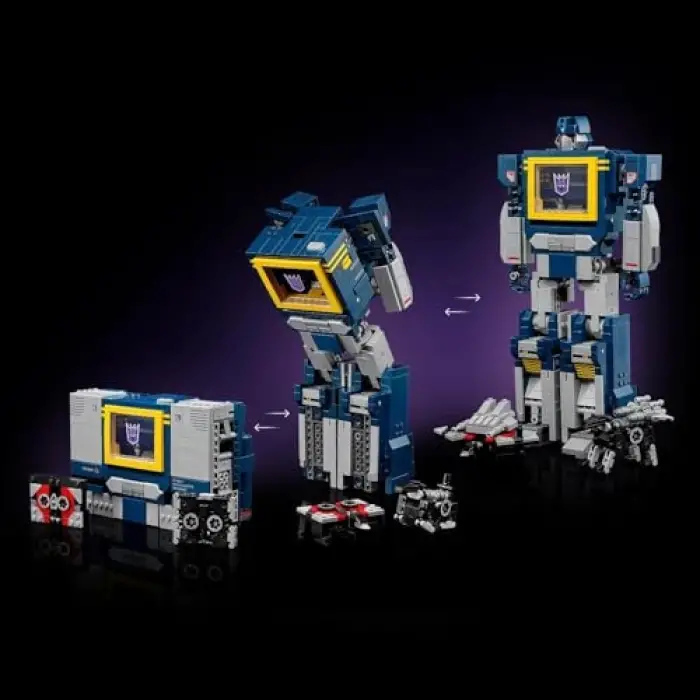LEGO Icons Transformers: Soundwave 10358