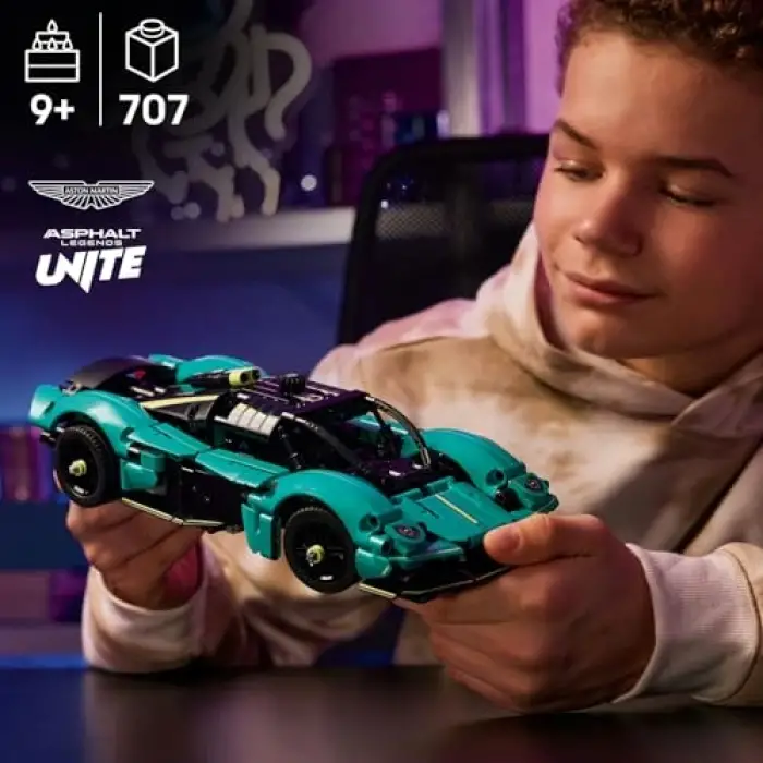 LEGO Technic Aston Martin Valkyrie 42208