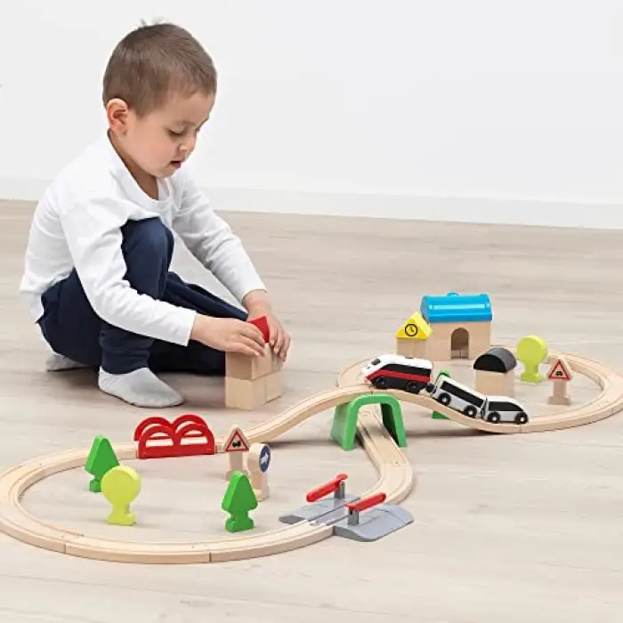 LILLABO pille çalışan lokomotif