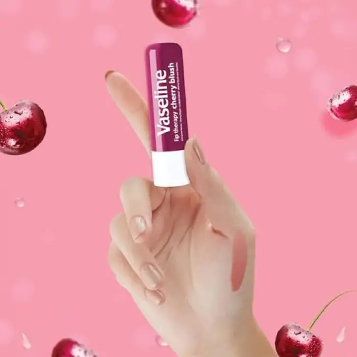 Lip Therapy Dudak Bakım Kremi Cherry Blush 4.8 g