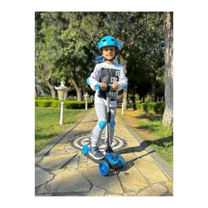Mavi, Işıklı 3 Tekerlekli Twistable Scooter