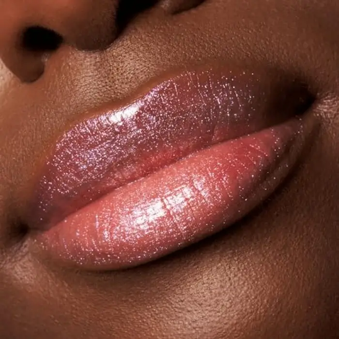 Meta Glow Multi-Reflective Lipgloss 01