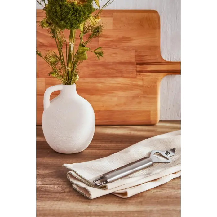Modern Konserve Açacağı