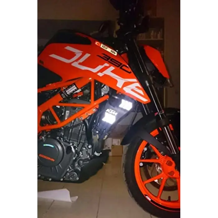 Ok Şeklinde Reflektif Beyaz Sticker