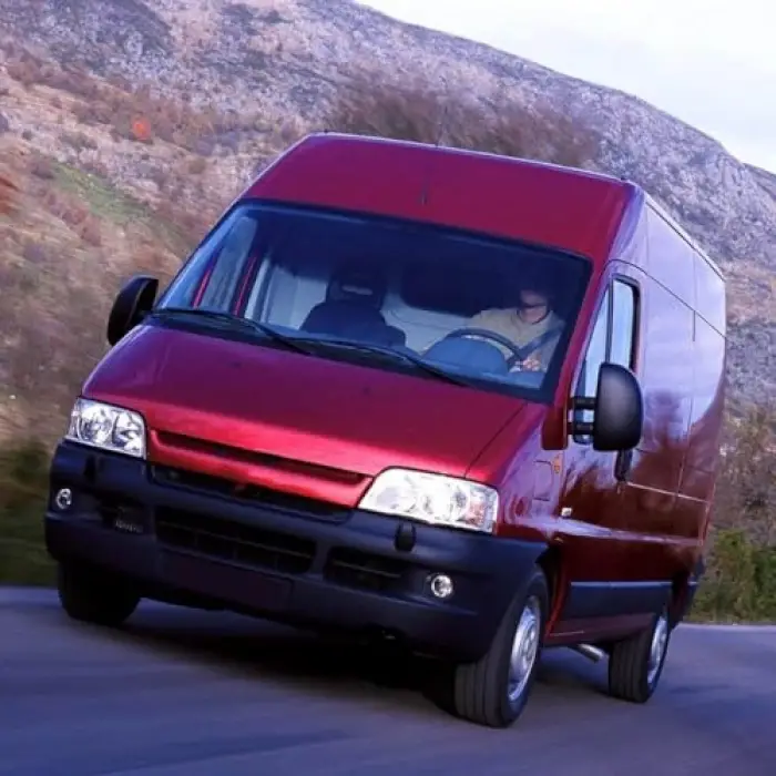 Peugeot Boxer 2003-2006 ile Uyumlu 55x53 cm Ön Cam Silecek Takımı
