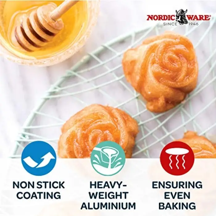 Platinum Rosebud Baking Pan