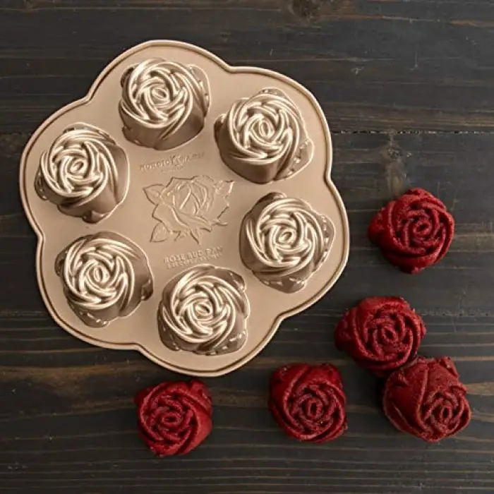 Platinum Rosebud Baking Pan