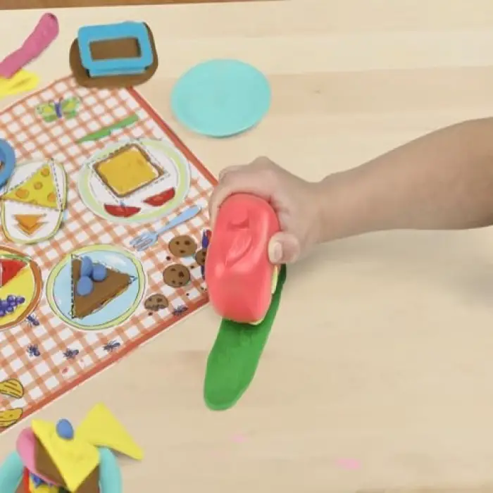 Play-Doh Piknik Şekilleri Başlangıç Seti