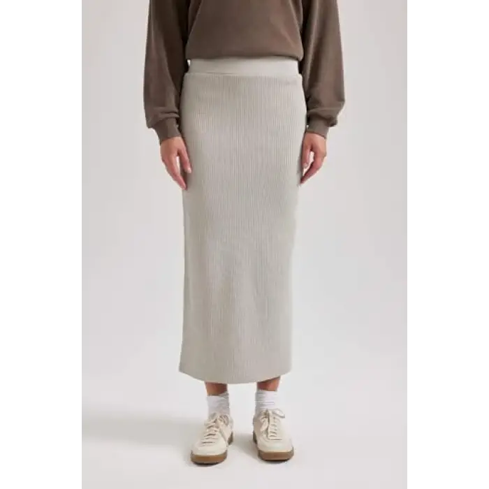 Regular Fit Basic Düz Maxi Siyah Triko Etek Gri Std