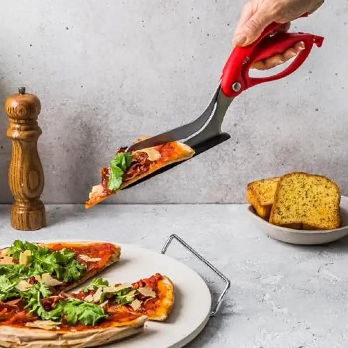 Scizza Pizza Makası, Kırmızı