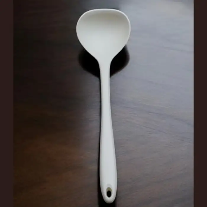 Silikon Çorba Kepçesi - 29,5 CM Krem Renkli Özel Seri
