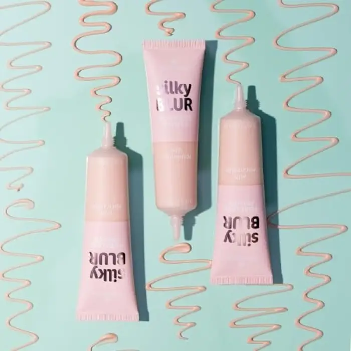 Silky Blur Poreless Primer
