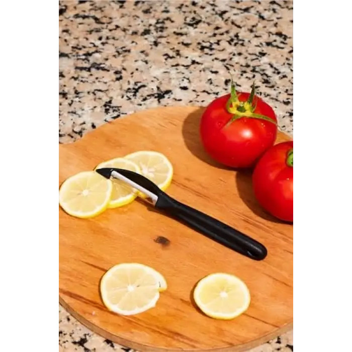 Siyah Meyve Sebze Soyacağı